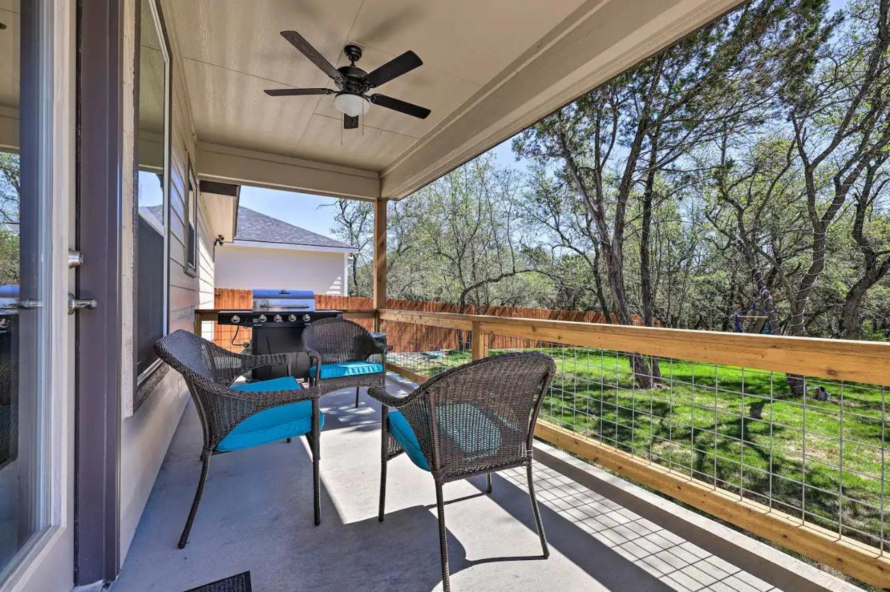 Convenient Cute Cottage Hot Tub Fire Pit Sleeps 6 Canyon Lake Εξωτερικό φωτογραφία